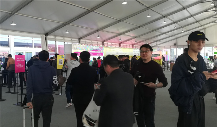 2019中国国际纺织面料及辅料 、纺织纱线、服装服饰博览会在上海国家会展中心隆重开幕! 2019中国国际纺织面料及辅料 、纺织纱线、服装服饰博览会在上海国家会展中心隆重开幕!