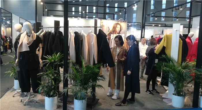 2019中国国际纺织面料及辅料 、纺织纱线、服装服饰博览会在上海国家会展中心隆重开幕! 2019中国国际纺织面料及辅料 、纺织纱线、服装服饰博览会在上海国家会展中心隆重开幕!