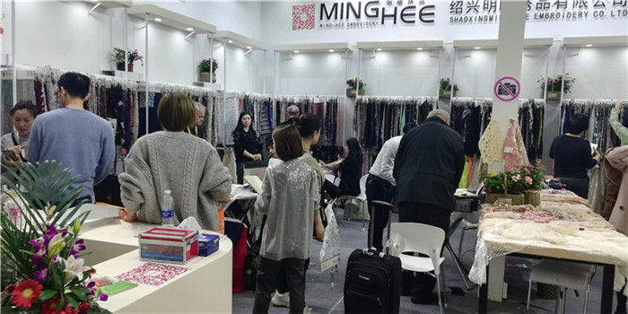 2019中国国际纺织面料及辅料 、纺织纱线、服装服饰博览会在上海国家会展中心隆重开幕! 2019中国国际纺织面料及辅料 、纺织纱线、服装服饰博览会在上海国家会展中心隆重开幕!