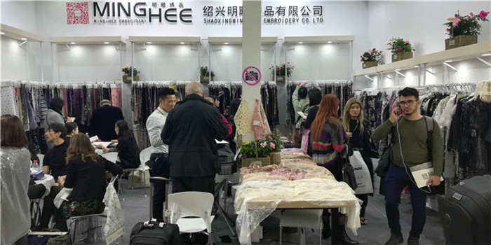 2019中国国际纺织面料及辅料 、纺织纱线、服装服饰博览会在上海国家会展中心隆重开幕! 2019中国国际纺织面料及辅料 、纺织纱线、服装服饰博览会在上海国家会展中心隆重开幕!