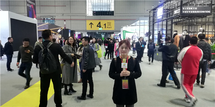 2019中国国际纺织面料及辅料 、纺织纱线、服装服饰博览会在上海国家会展中心隆重开幕! 2019中国国际纺织面料及辅料 、纺织纱线、服装服饰博览会在上海国家会展中心隆重开幕!