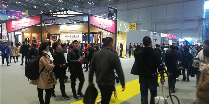 2019中国国际纺织面料及辅料 、纺织纱线、服装服饰博览会在上海国家会展中心隆重开幕! 2019中国国际纺织面料及辅料 、纺织纱线、服装服饰博览会在上海国家会展中心隆重开幕!