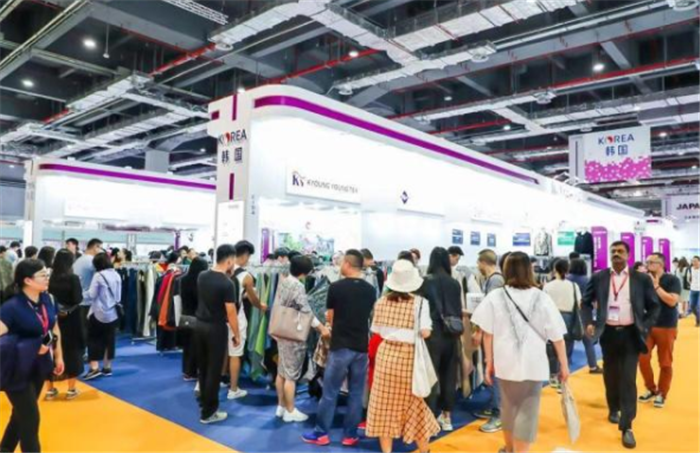 祝贺2019中国国际针纺织面辅料展、中国国际纱线展及中国国际服装服饰展在上海国家会展中心隆重开幕! 祝贺2019中国国际针纺织面辅料展、中国国际纱线展及中国国际服装服饰展在上海国家会展中心隆重开幕!