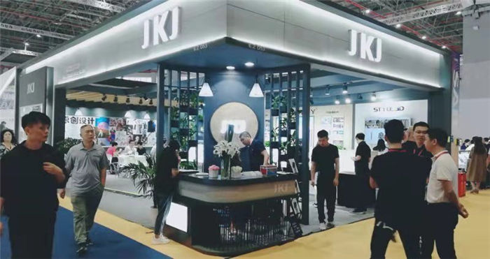 祝贺2019中国国际针纺织面辅料展、中国国际纱线展及中国国际服装服饰展在上海国家会展中心隆重开幕! 祝贺2019中国国际针纺织面辅料展、中国国际纱线展及中国国际服装服饰展在上海国家会展中心隆重开幕!