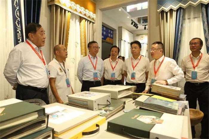 热烈祝贺2019海宁中国-国际家用纺织品展览会在浙江海宁许村-海宁中国家纺城隆重开幕! 热烈祝贺2019海宁中国-国际家用纺织品展览会在浙江海宁许村-海宁中国家纺城隆重开幕!