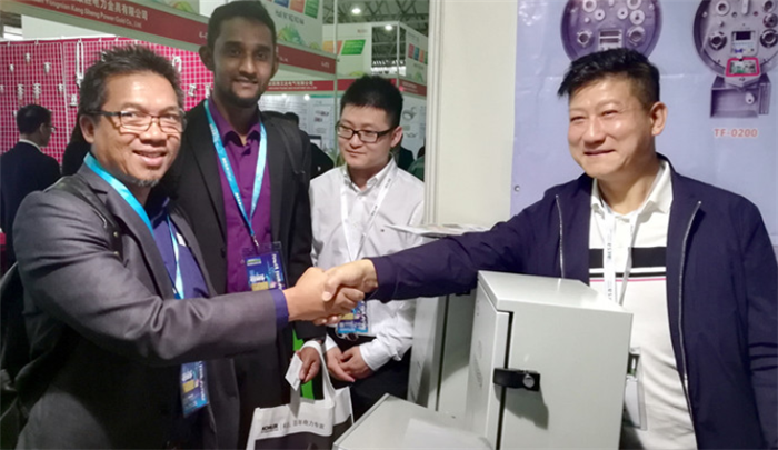 热烈祝贺2019上海国际数据中心大会暨展览会在上海新国际博览中心隆重开幕! 热烈祝贺2019上海国际数据中心大会暨展览会在上海新国际博览中心隆重开幕!