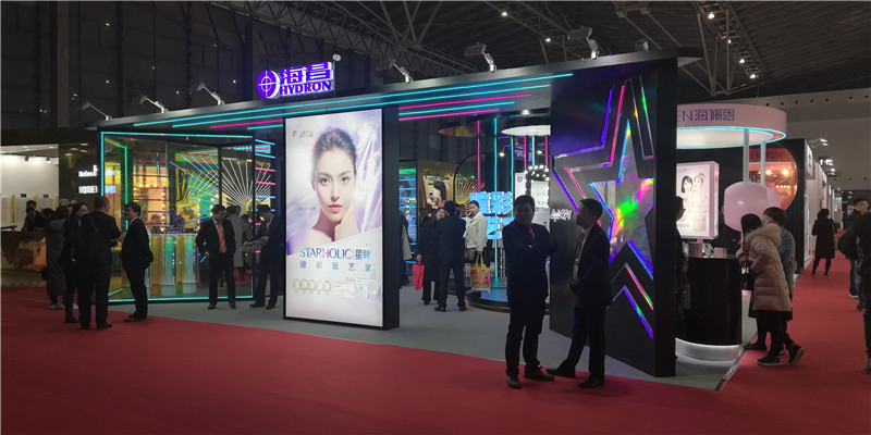 第十九届中国(上海)国际眼镜业展览会 THE19”CHlNA (SHANGHAⅠ)lNTERNATⅠONAL OPTlCS FAIR 2019年2月21-23日在上海世博会展馆隆重举行 第十九届中国(上海)国际眼镜业展览会 THE19”CHlNA (SHANGHAⅠ)lNTERNATⅠONAL OPTlCS FAIR 2019年2月21-23日在上海世博会展馆隆重举行