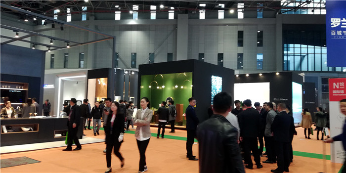 2019第二十一届中国国际地面材料及铺装技术展览会在上海新国际博览中心隆重开幕! 2019第二十一届中国国际地面材料及铺装技术展览会在上海新国际博览中心隆重开幕!