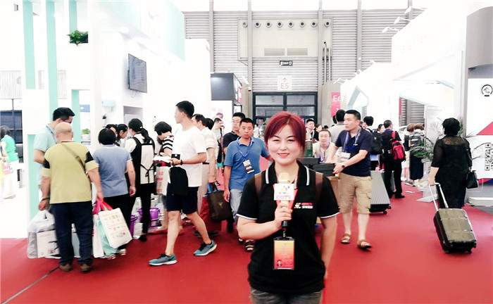 热烈祝贺2019第113届中国日用百货商品交易会在上海新国际博览中心隆重开幕! 热烈祝贺2019第113届中国日用百货商品交易会在上海新国际博览中心隆重开幕!