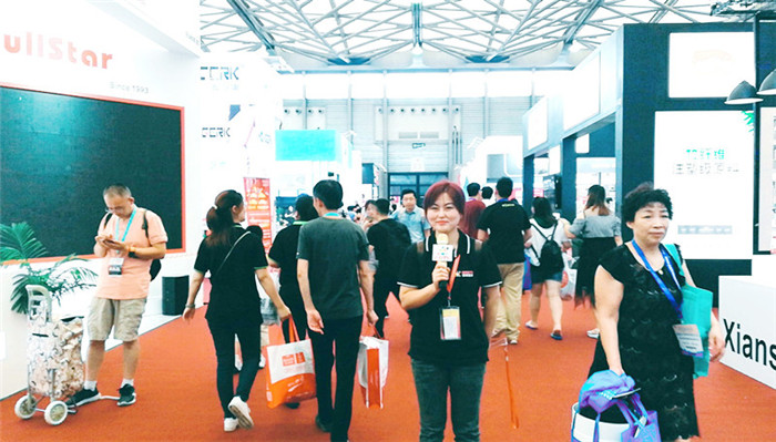 热烈祝贺2019第113届中国日用百货商品交易会在上海新国际博览中心隆重开幕! 热烈祝贺2019第113届中国日用百货商品交易会在上海新国际博览中心隆重开幕!
