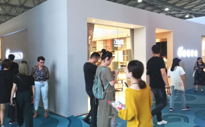 热烈祝贺2019第二十五中国国际家具展览会在上海新国际博览中心隆重开幕! 热烈祝贺2019第二十五中国国际家具展览会在上海新国际博览中心隆重开幕!