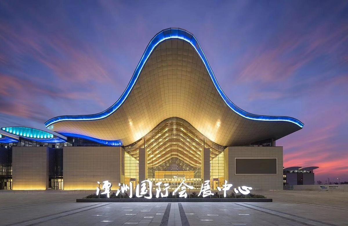 2022华南国际铝工业展览会于2022年08月10日-12日在广东佛山潭州国际会展中心盛大开幕！COTV全球直播、中网市场、大号会展现场发布！