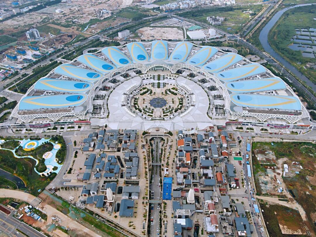 2022第十三届云南国际建筑及装饰材料博览会将于2022-08-22-24日在云南滇池国际会展中心隆重开幕！COTV全球直播、中网市场、大号商城、大号会展专场发布！