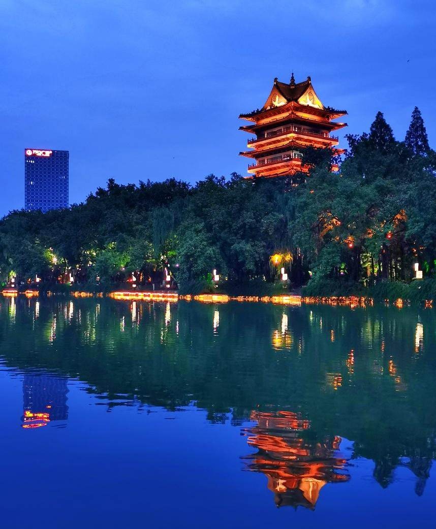 2022世界制造业大会在中国安徽省合肥市滨湖国际会展中心隆重开幕！COTV全球直播、中网市场、大号会展现场发布！