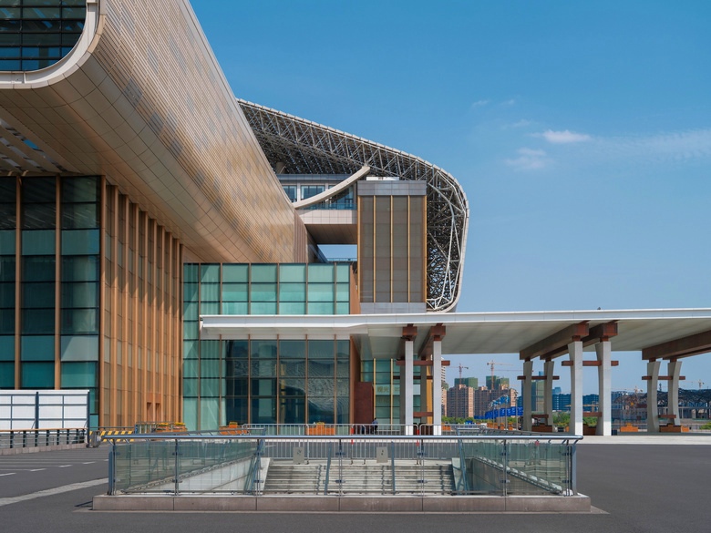 2023时尚纺织盛会|第30届中国（杭州）国际纺织服装供应链博览会于2023年06月15日-17日在杭州国际博览中心重磅开幕！COTV全球直播、中网市场、中网TV、大号会展现场发布！