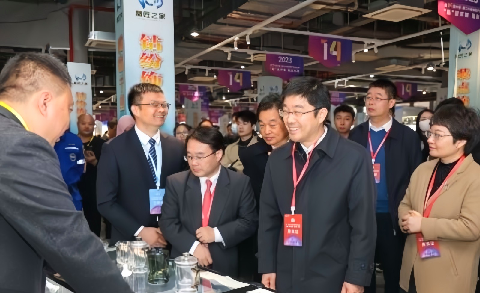 热烈祝贺2023第十四届中国·浦江水晶玻璃产业博览会于2023年12月01日-03日在浙江·浦江县水晶小镇盛大开幕!COTV全球直播、中网市场、大号商城、中网TV、大号会展现场发布! 热烈祝贺2023第十四届中国·浦江水晶玻璃产业博览会于2023年12月01日-03日在浙江·浦江县水晶小镇盛大开幕!COTV全球直播、中网市场、大号商城、中网TV、大号会展现场发布!