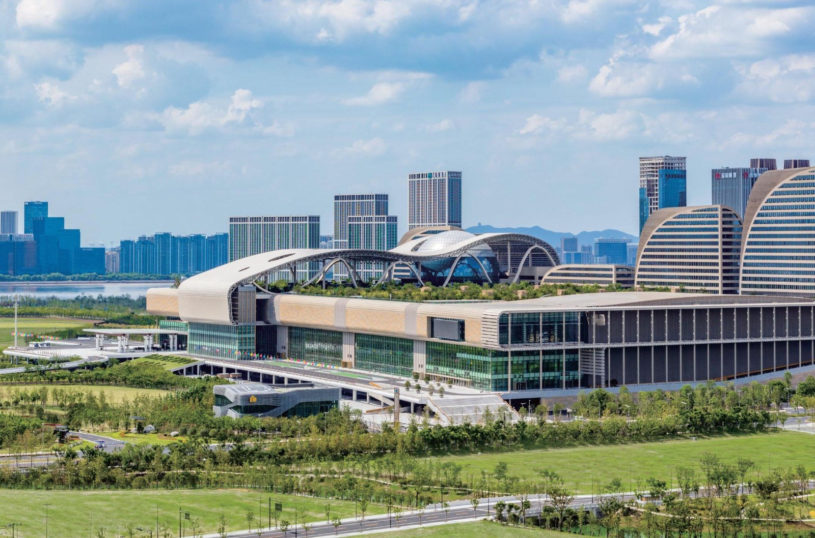 大号发布：2024中国（杭州）食品电商选品展览会／私域团长大会于2024年04月26日-28日在杭州国际博览中心盛大开幕！COTV全球直播、中网市场、大号商城、中网TV、大号会展现场发布！