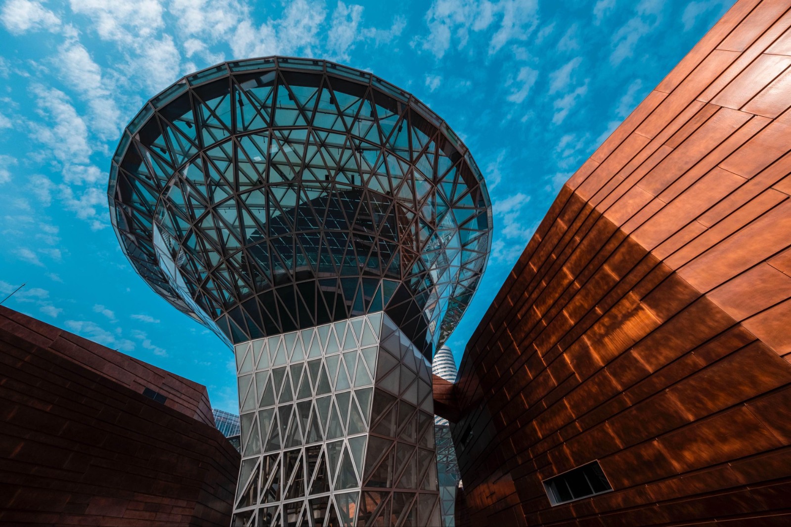 大号发布：2024中国（上海）国际嵌入式展览会于2024年06月12日-14日在上海世博展览馆隆重开幕！来自各地的嵌入式相关企业前来参展！COTV全球直播、中网市场、大号会展现场发布！