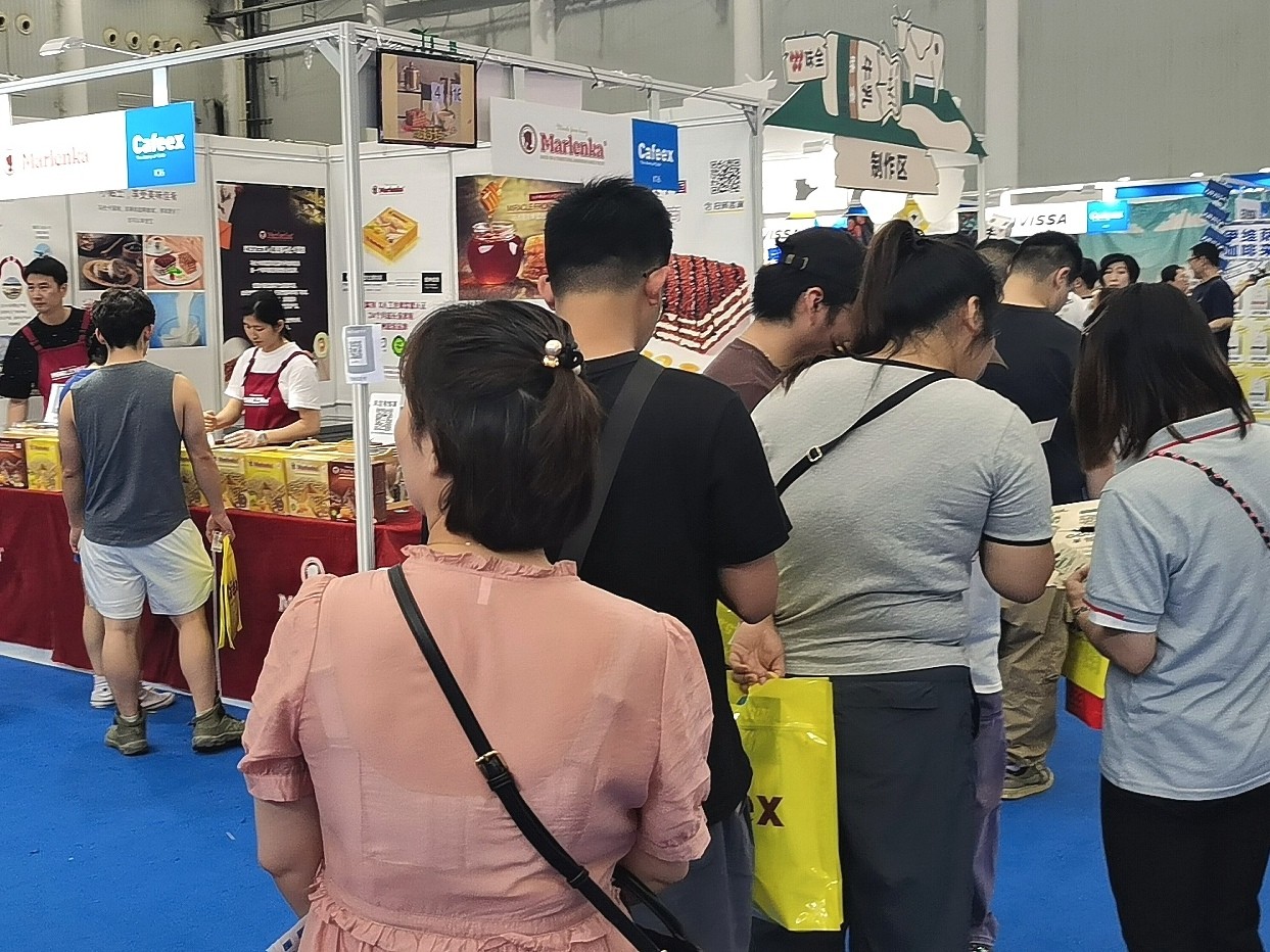 大号发布:2024上海光伏展 SNEC第十七届国际太阳能光伏与储能智慧能源(上海)展览会于2024年06月13日-15日在上海国家会展中心隆重开幕!COTV全球直播、中网市场、大号会展现场发布! 大号发布:2024上海光伏展 SNEC第十七届国际太阳能光伏与储能智慧能源(上海)展览会于2024年06月13日-15日在上海国家会展中心隆重开幕!COTV全球直播、中网市场、大号会展现场发布!