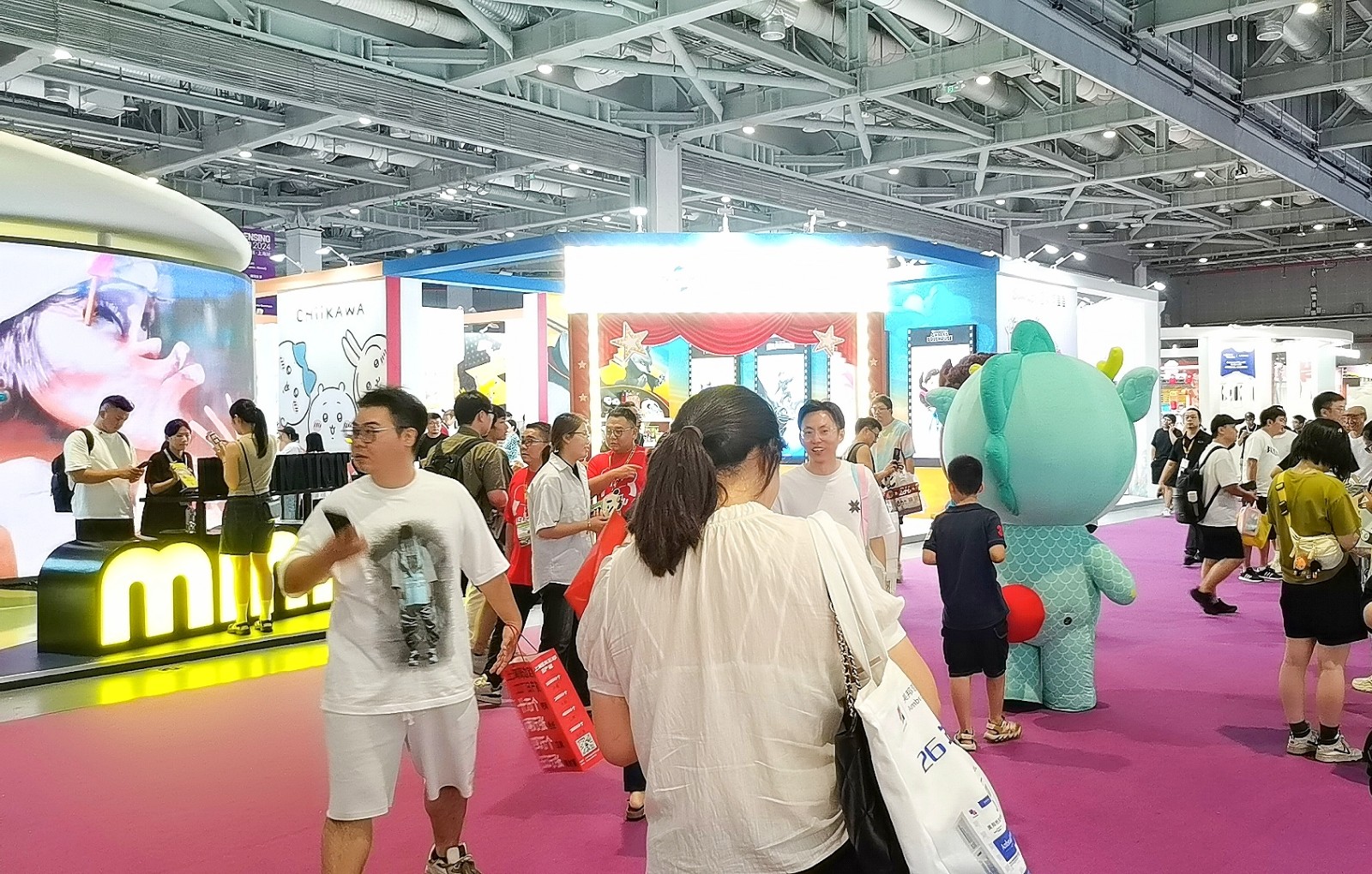 大号发布:2024全球授权展·中国站LEC展览会于2024年07月17日-19日在上海国家会展中心盛大开幕!COTV全球直播、大号商城、中网市场、大号会展现场发布! 大号发布:2024全球授权展·中国站LEC展览会于2024年07月17日-19日在上海国家会展中心盛大开幕!COTV全球直播、大号商城、中网市场、大号会展现场发布!