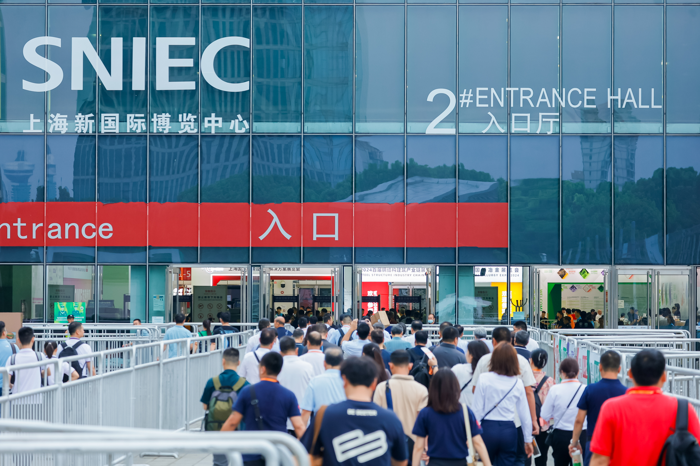 2025 Shanghai International Clothing and Apparel OEM Processing Expo - www.globalomp.com