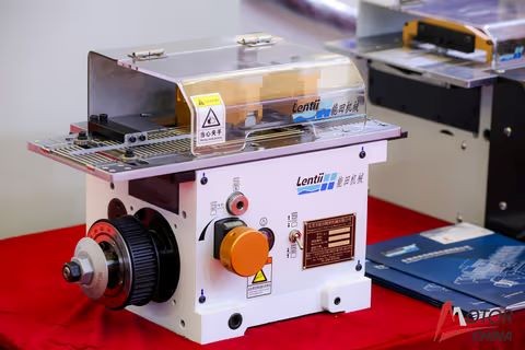 Shanghai Motor Exhibition - Premium Motor Display - www.globalomp.com Shanghai Motor Exhibition - Premium Motor Display - www.globalomp.com