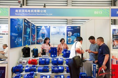 Shanghai Motor Exhibition - Premium Motor Display - www.globalomp.com Shanghai Motor Exhibition - Premium Motor Display - www.globalomp.com