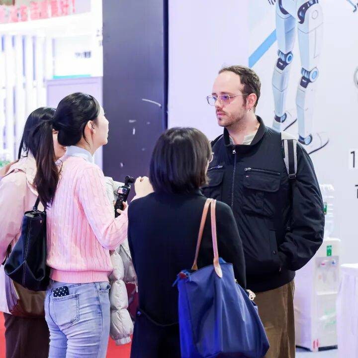 京聚全球智，AI创未来2027北京人工智能与机器人展全球启动