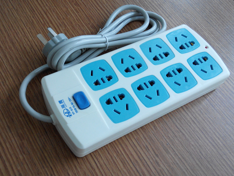 八孔大功率插线板防雷安全家用拖线板电源排插