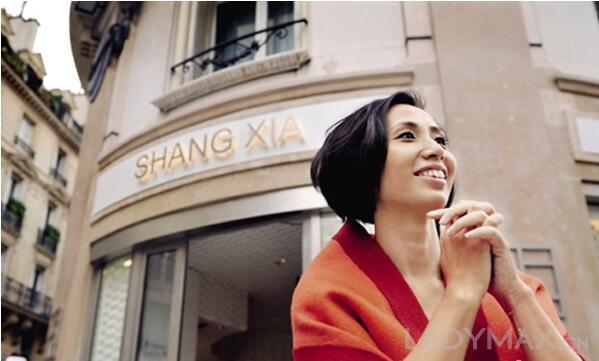 中国奢侈女装品牌“上下”重新定义中国文化遗产