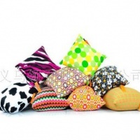 高档印花靠垫 大号43cm方形汽车抱枕 汽车枕