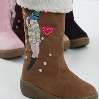 供应靴子2011年新款中筒平底圣诞美女休闲冬季雪地靴