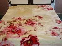 供应拉舍尔亚克力金银丝蜂巢腈纶涤纶羊毛毯