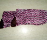 供应段染羽毛纱样袜