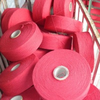 供应各种颜色纱线再生棉纱