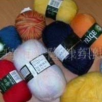 供应各类晴纶、涤纶、腈纶毛线