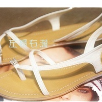 供应韩版新款套趾细带组合简约风平底凉鞋1163
