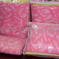 供应三件套印花双面绒毛毯