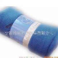 供应珊瑚绒毛毯：维科首创的新概念毛毯，采用拉舍尔经编技术，不掉毛。其所用的材料为