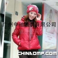 女装冬款时尚休闲短款同色压线连帽棉衣 红色